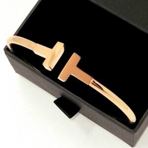18k Gold Plated "T" Design Bangle Bracelet | 316L Steel Rose Gold Trendy Love